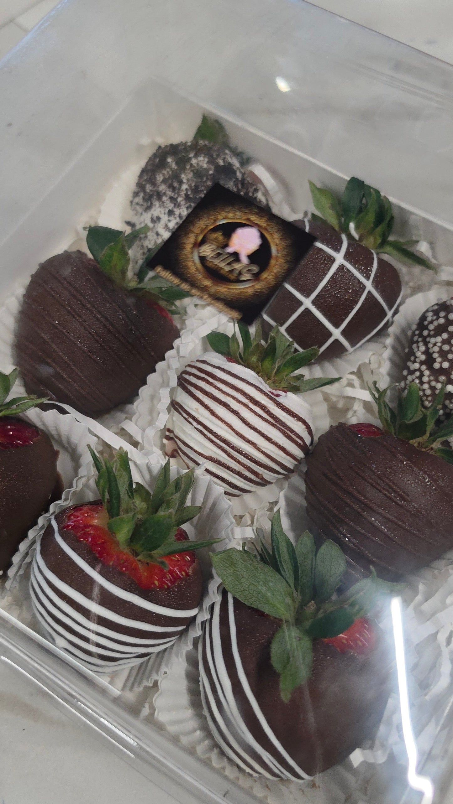 Sold out! Bundle faux floral wreath and sweet treats