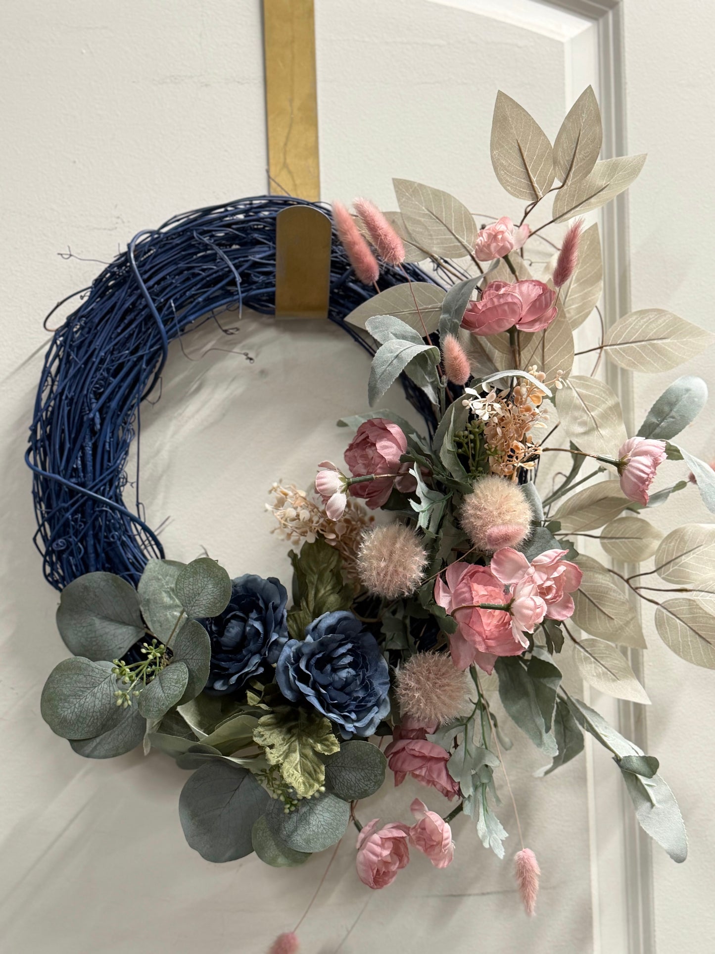 Sold out! Bundle faux floral wreath and sweet treats