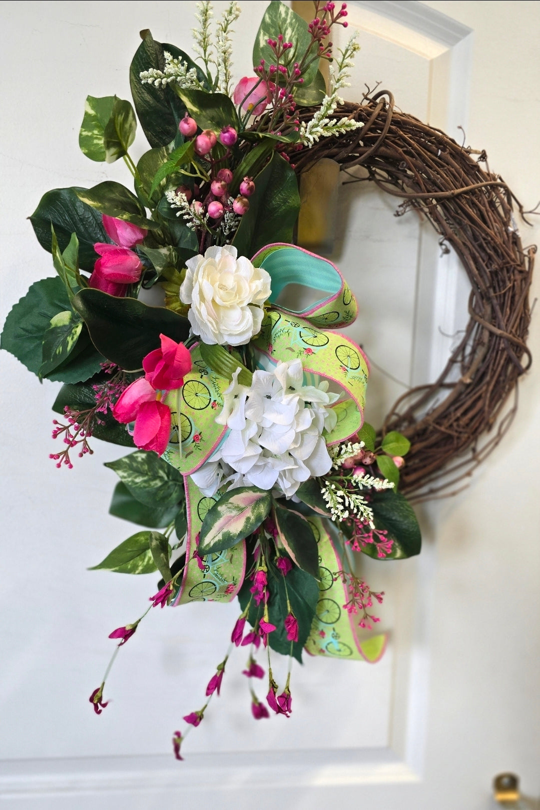 Sold out! Bundle faux floral wreath and sweet treats